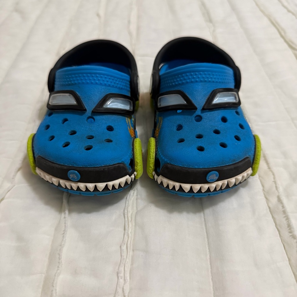 CROCS Classic IAM Monster Truck Clog Sandals Sz 6